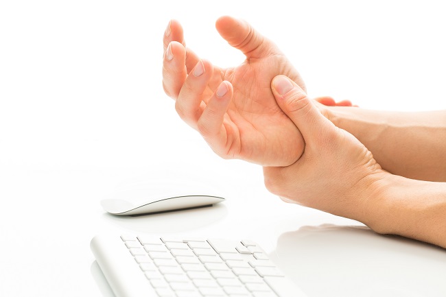 Does Technology harm your hands? Common myths regarding Carpal Tunnel Syndrome